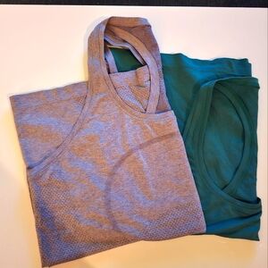 Set of 2 Lululemon Tanks Sz 16